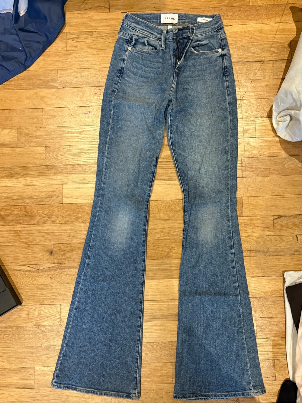 Frame Denim Blue Flare Jeans — Le High Flare